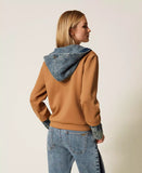 Felpa in tessuto scuba e jeans | TWINSET - PMC Portici

Felpa in tessuto scuba e jeans | TWINSET - PMC Portici

