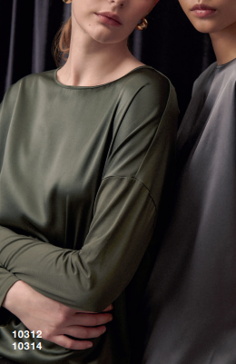Blusa Manica Lunga Girocollo in Raso di Seta di Oscalito