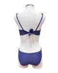 Bikini a triangolo con intreccio
