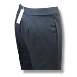 Pantaloni a sigaretta con piping