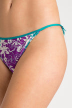 Completino a fiori con pizzo
